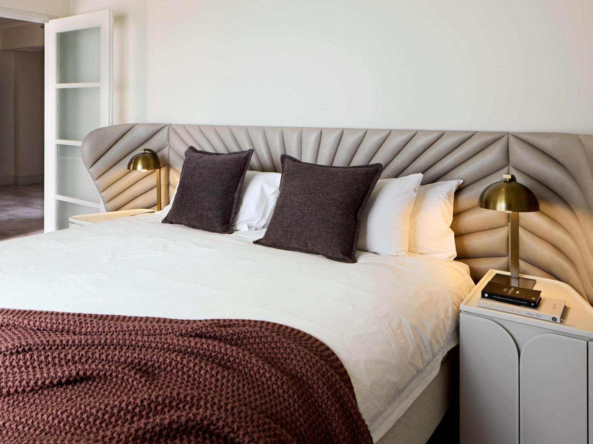 The Playford Adelaide - Mgallery Bagian luar foto A bedroom at The Ivy Hotel